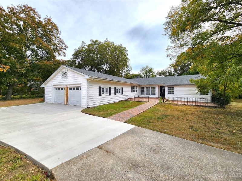 Property image 2 at 1027 Burrage Road, Concord, NC 28025