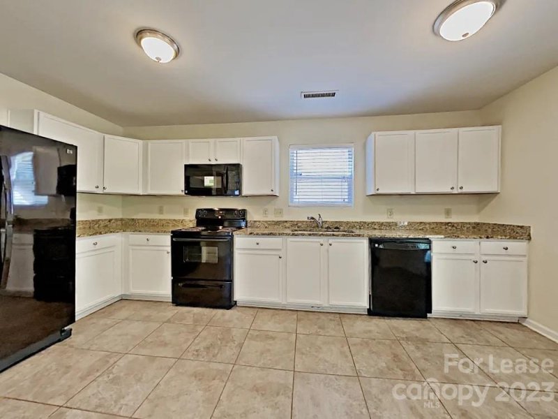 Property image 4 at 7602 Eben Drive, Charlotte, NC 28269