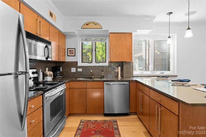 Property image 5 at 2427 Vail Avenue, Charlotte, NC 28207