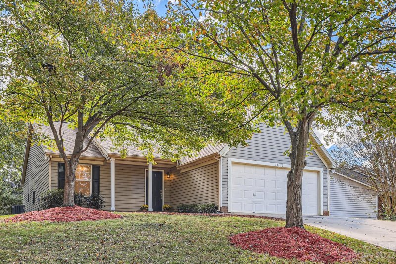 Property image 2 at 13423 Harvest Point Drive, Huntersville, NC 28078