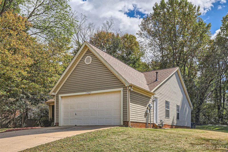 Property image 3 at 13423 Harvest Point Drive, Huntersville, NC 28078