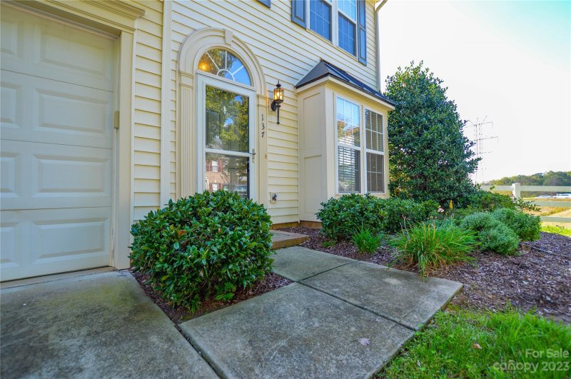 Property image 3 at 137 S Arcadian Way, Mooresville, NC 28117