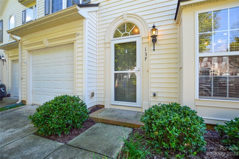 Property image 4 at 137 S Arcadian Way, Mooresville, NC 28117