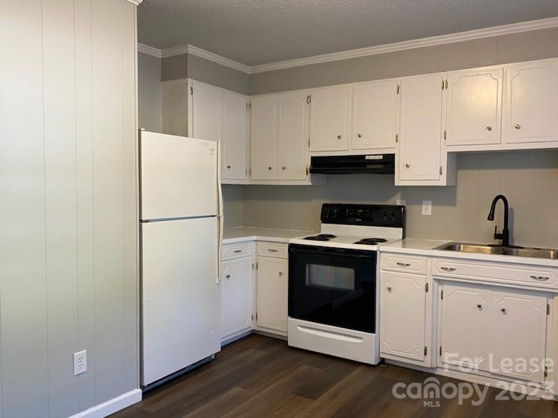 Property image 2 at 1109 E Gaston Street, Lincolnton, NC 28092