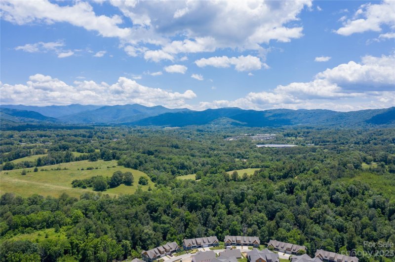 Property image 2 at 68 Craftsman View Drive, Asheville, NC 28804