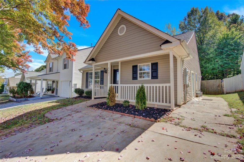 Property image 4 at 8405 Kings Creek Drive, Charlotte, NC 28273