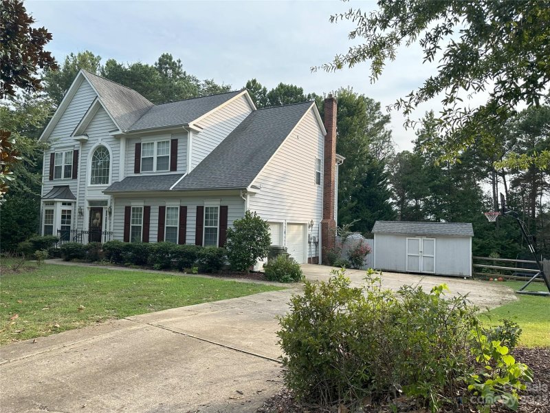 Property image 3 at 103 Bubbling Creek Court, Fort Mill, SC 29715