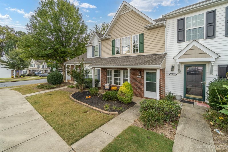 Property image 3 at 159 Weatherbird Circle, Mooresville, NC 28115