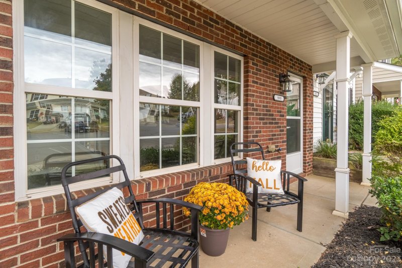 Property image 4 at 159 Weatherbird Circle, Mooresville, NC 28115