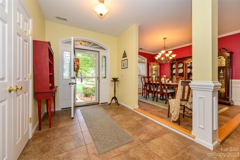 Property image 2 at 15120 Castlebridge Lane, Matthews, NC 28104