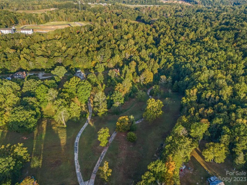 Property image 5 at 2221 Miranda Road, Charlotte, NC 28216