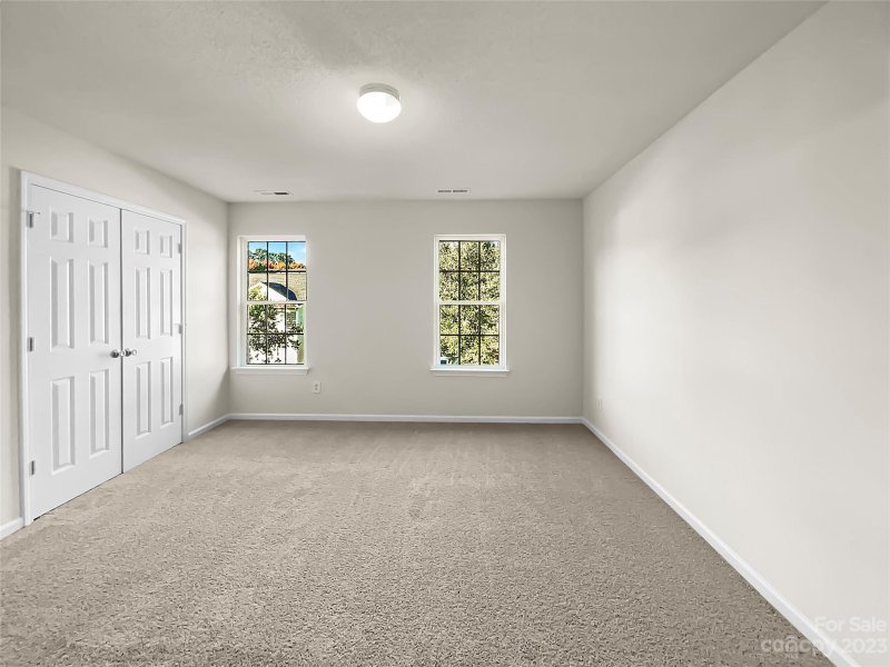 Property image 5 at 8031 Kings Creek Drive, Charlotte, NC 28273