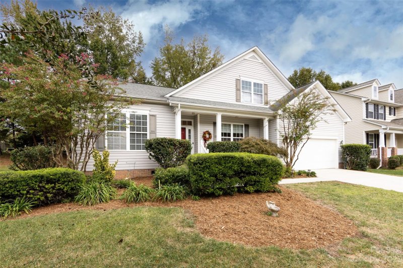 Property image 2 at 15023 Bridle Trace Lane, Pineville, NC 28134