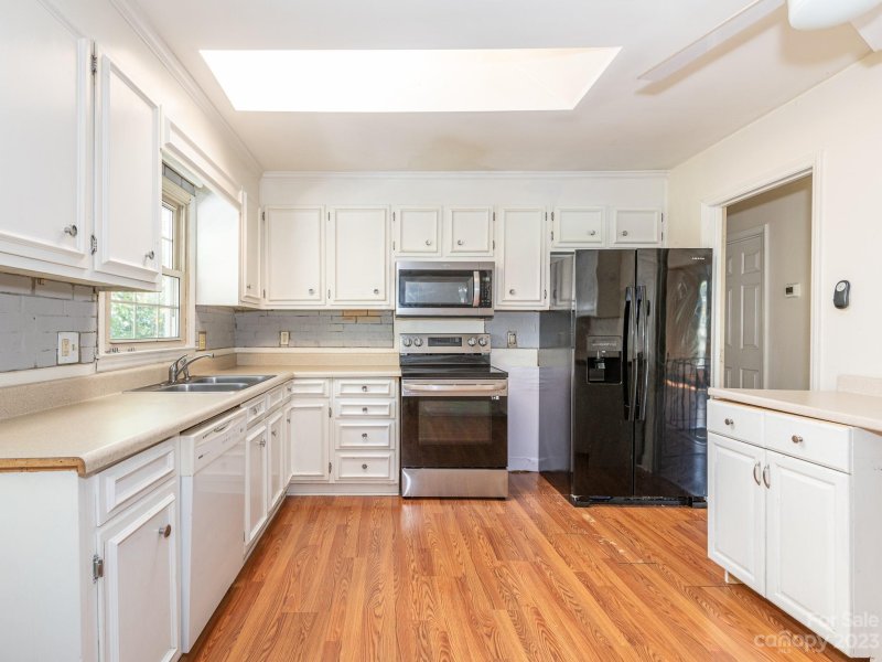 Property image 4 at 200 Kimrod Lane, Charlotte, NC 28270