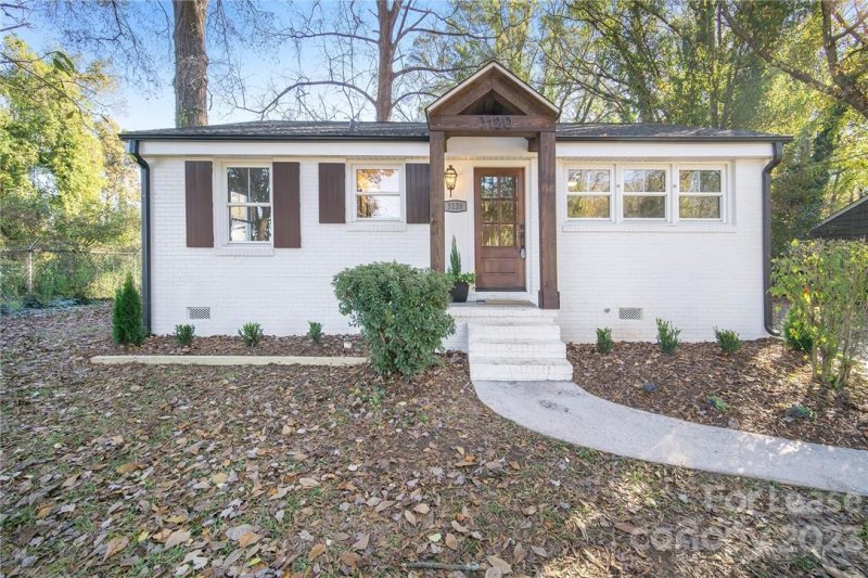 Property image 2 at 3120 Parkway Avenue, Charlotte, NC 28208