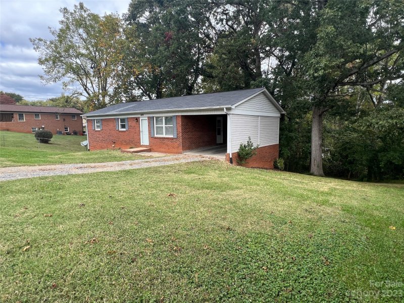 Property image 2 at 127 Kilborne Drive, Newton, NC 28658