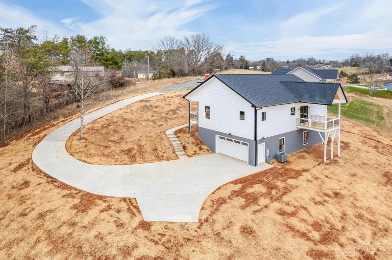 Property image 5 at 1173 Morlin Acres Drive, Marshall, NC 28753