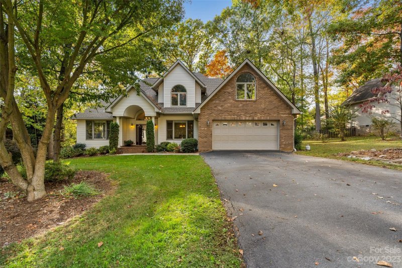 Property image 2 at 28 Helen Holcombe Way, Candler, NC 28715