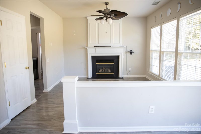 Property image 5 at 2727 Wingdale Drive, Charlotte, NC 28213