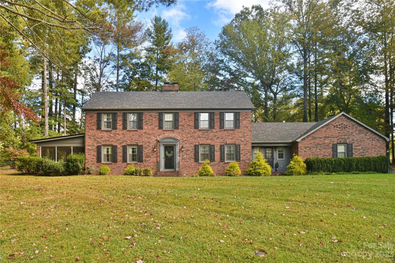 Property image 2 at 779 Crooked Creek Road, Hendersonville, NC 28739