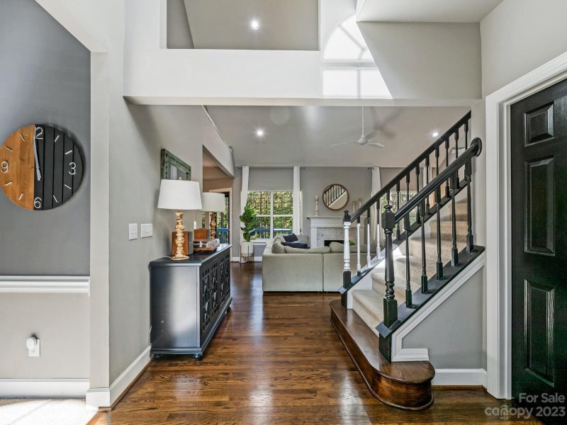 Property image 3 at 6104 Oxwynn Lane, Charlotte, NC 28270