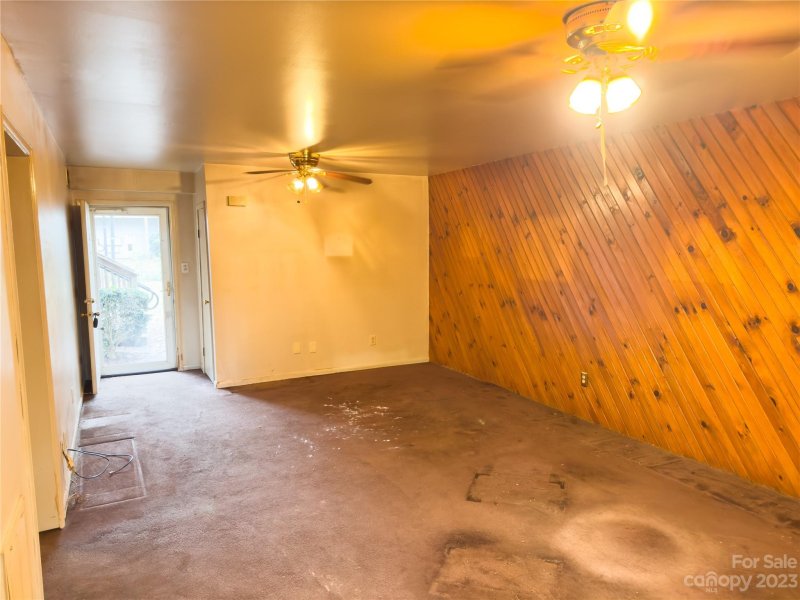 1635 Merry Oaks Road