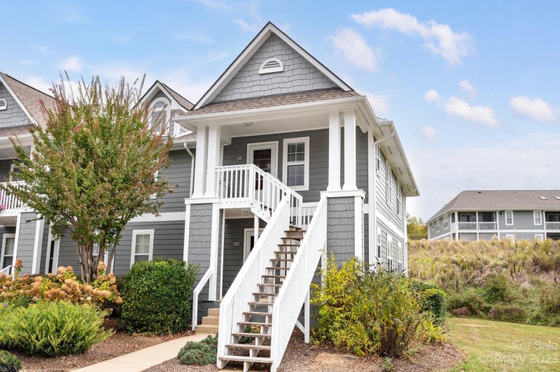 Property image 2 at 3006 Sagamore Lane, Asheville, NC 28806