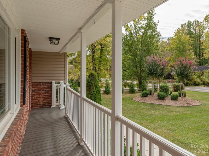 Property image 3 at 716 Shadywood Lane, Hendersonville, NC 28792