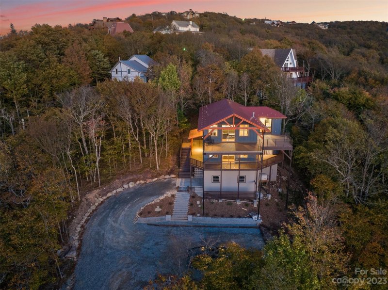 Property image 2 at 107 Spruce Hollow Road, Beech Mountain, NC 28604