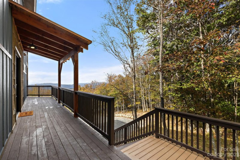 Property image 5 at 107 Spruce Hollow Road, Beech Mountain, NC 28604