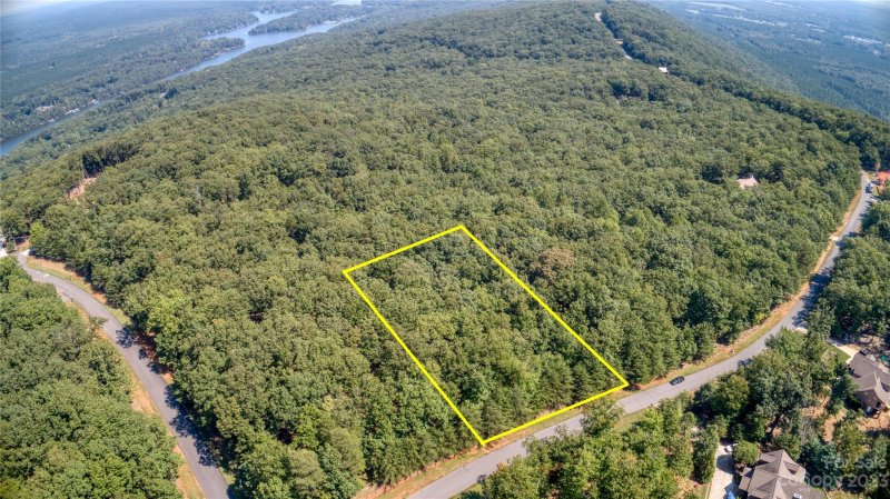 Property image 4 at 805 Sierra Trace Road, Denton, NC 27239