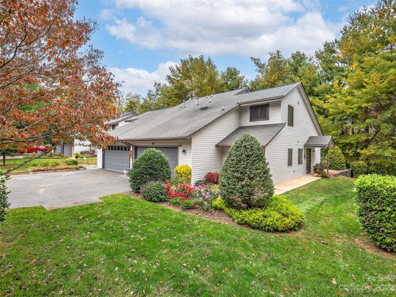 Property image 3 at 307 Oak Place, Asheville, NC 28803