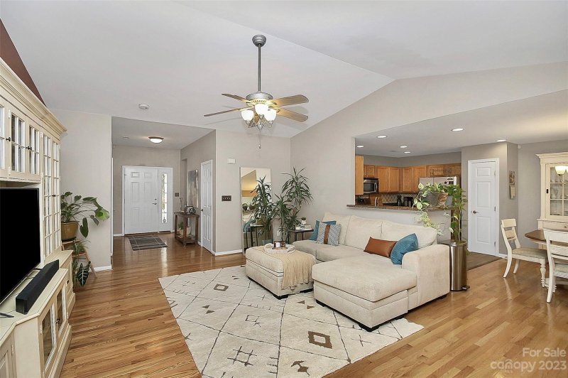 Property image 5 at 16209 Hayfield Road, Charlotte, NC 28213