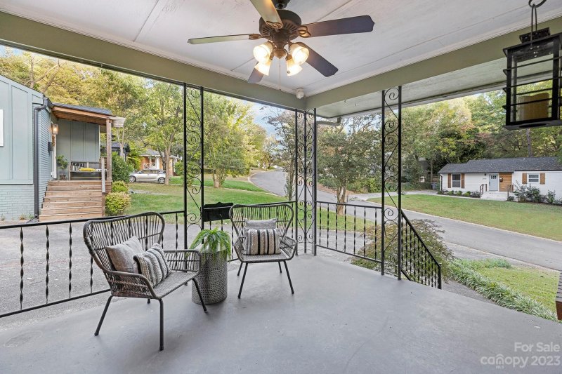 Property image 2 at 3460 Airlie Street, Charlotte, NC 28205