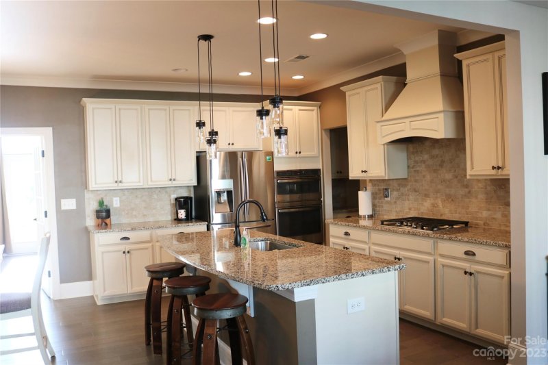 Property image 3 at 115 Mint Avenue, Mooresville, NC 28117