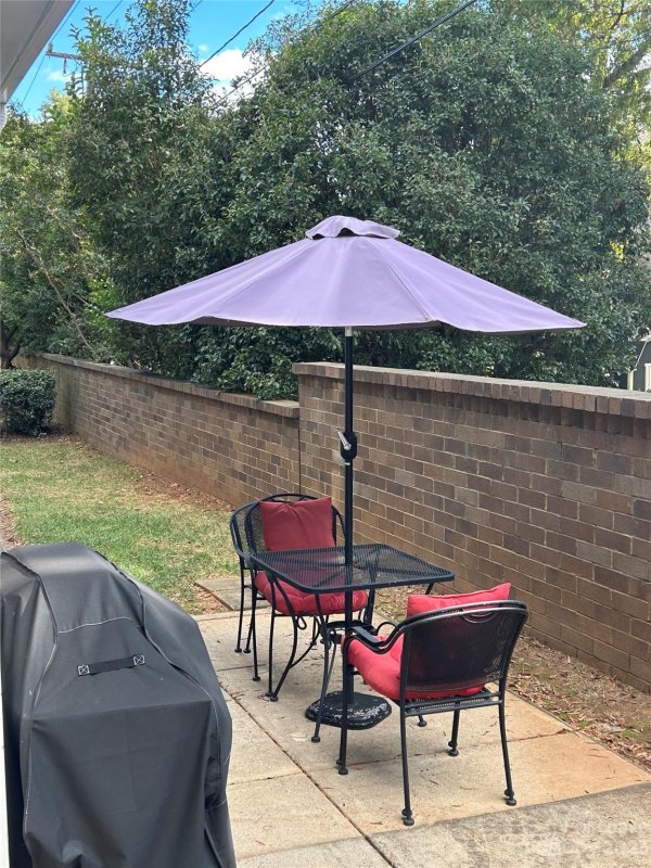 Property image 3 at 600 Olmsted Park Place, Charlotte, NC 28203