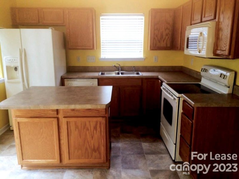 Property image 5 at 697 Rock Lake Glen, Fort Mill, SC 29715