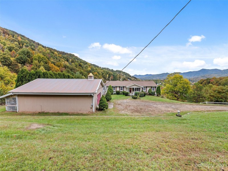 Property image 2 at 710 Cathey Cove Road, Waynesville, NC 28786