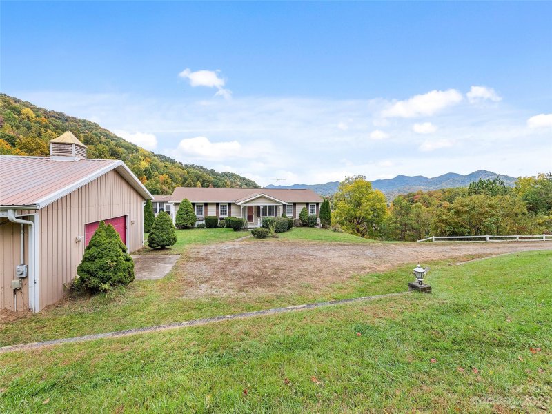 Property image 3 at 710 Cathey Cove Road, Waynesville, NC 28786