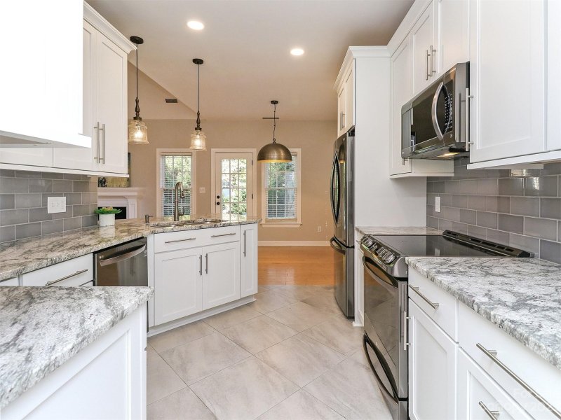 Property image 4 at 7009 Bevington Hollow Circle, Charlotte, NC 28277