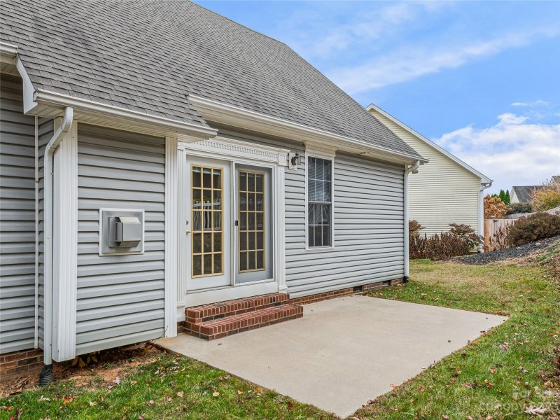 Property image 4 at 14 Sweet Gum Drive, Asheville, NC 28805