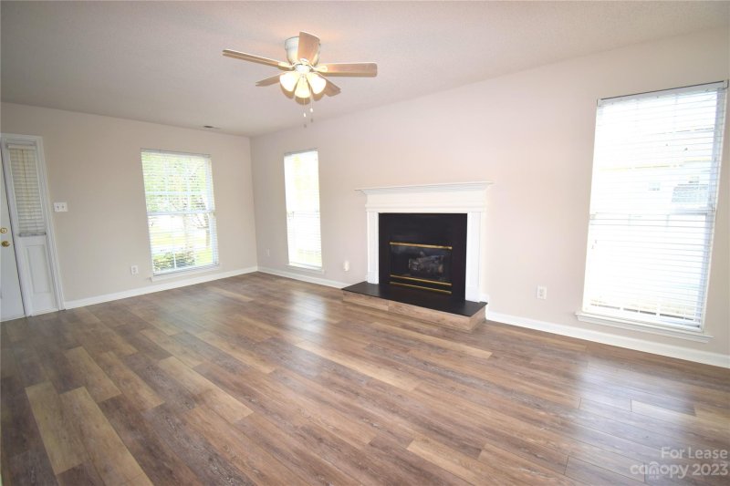 Property image 4 at 1908 Safflower Circle, Charlotte, NC 28262