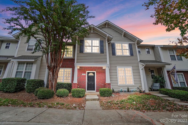5045 Sunset Ridge Court