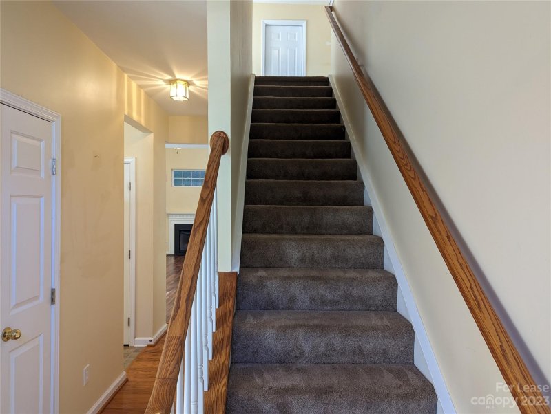 Property image 2 at 7920 Mariners Pointe Circle, Denver, NC 28037