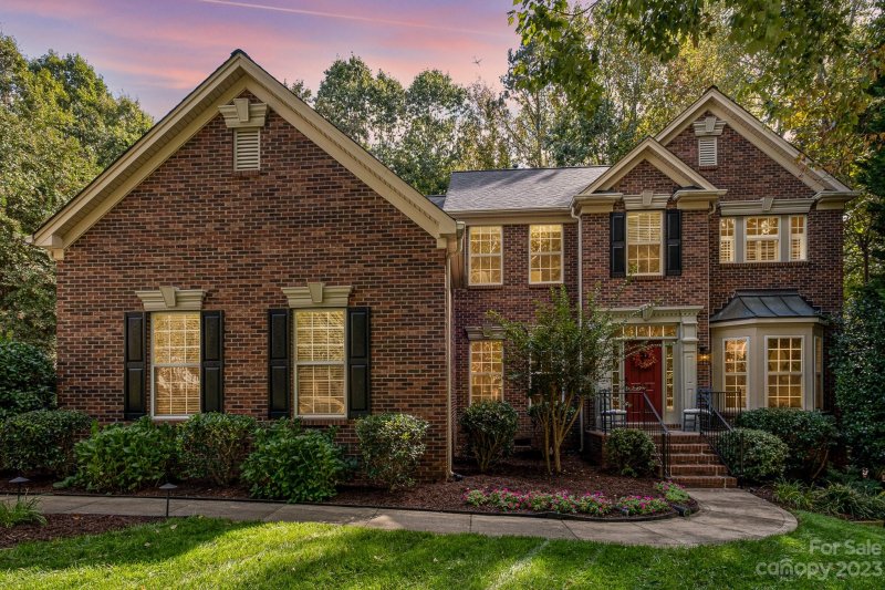 Property image 3 at 4010 Nicole Eileen Lane, Charlotte, NC 28216