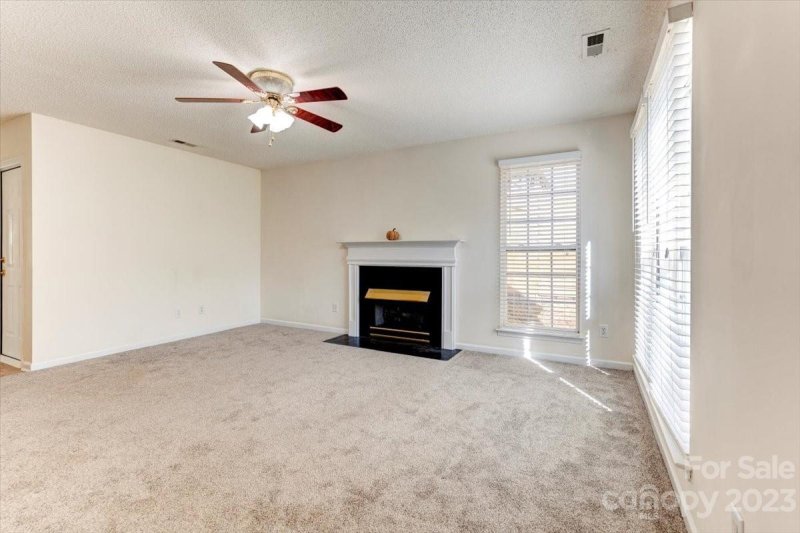 Property image 4 at 9116 Shenington Place, Charlotte, NC 28216