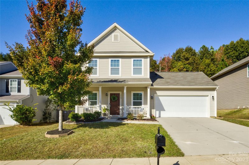 1463 Hyacinthia Lane