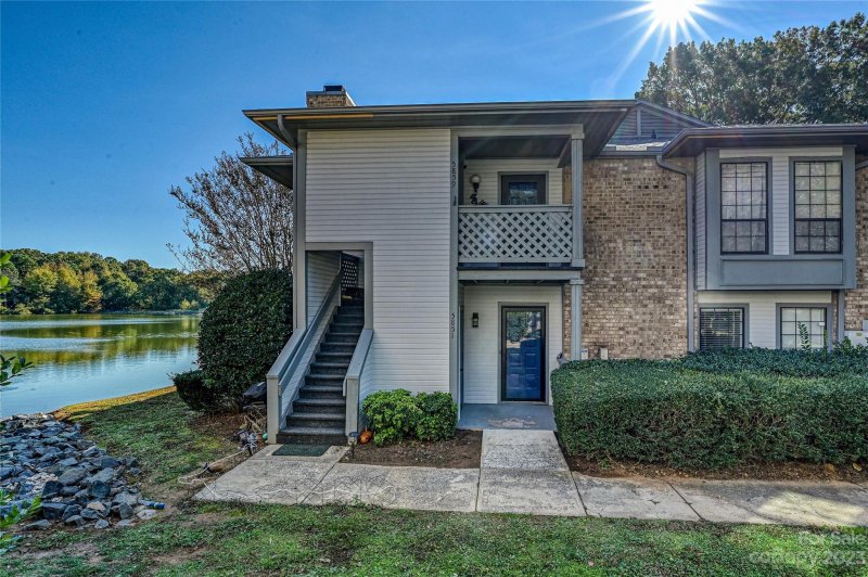 5851 Harris Grove Lane