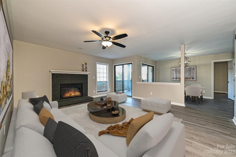 Property image 3 at 5851 Harris Grove Lane, Charlotte, NC 28212