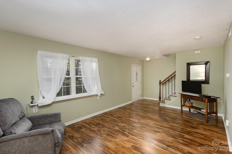 Property image 4 at 10927 Park Road, Charlotte, NC 28226